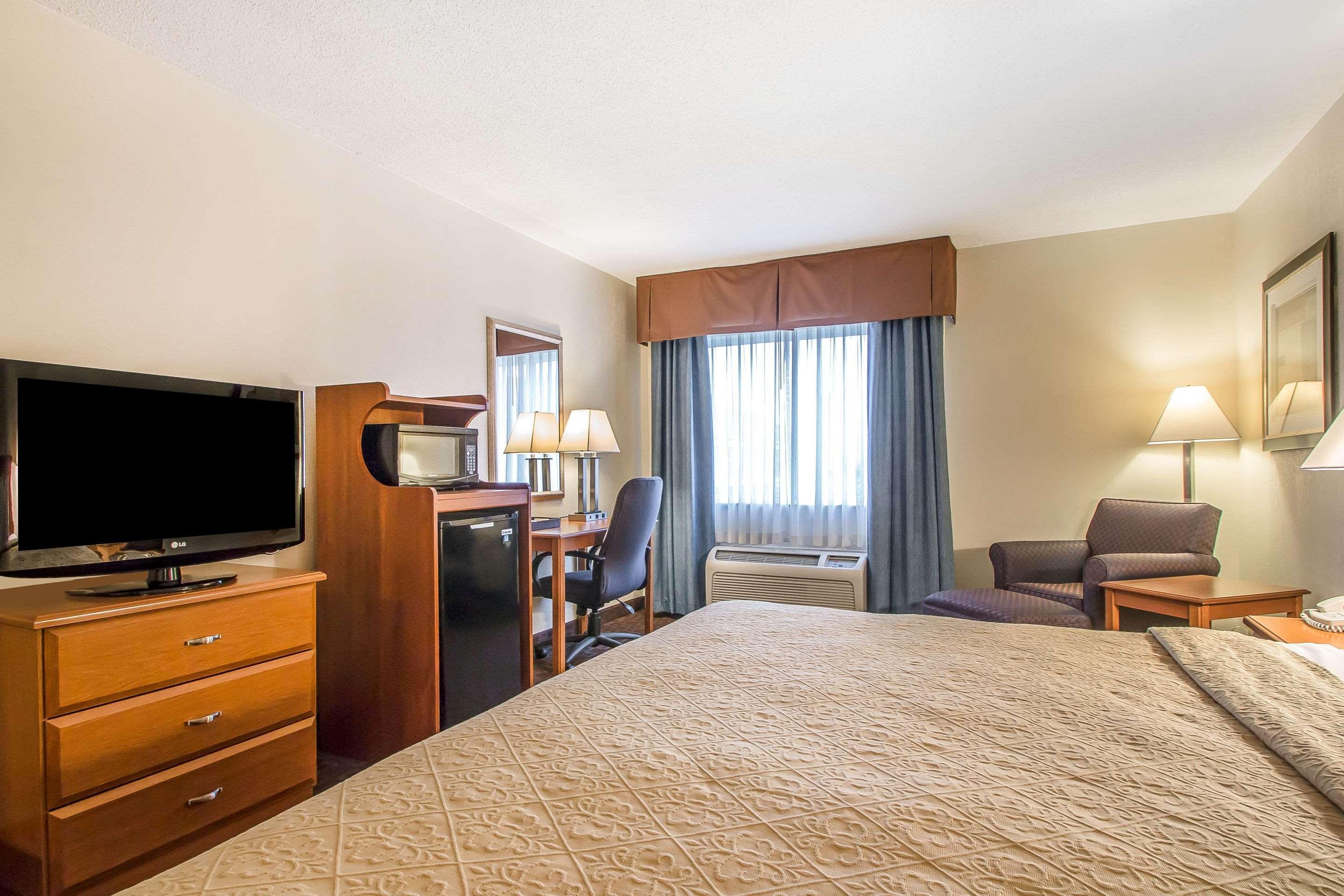 Quality Inn Morris I-80 Exteriör bild
