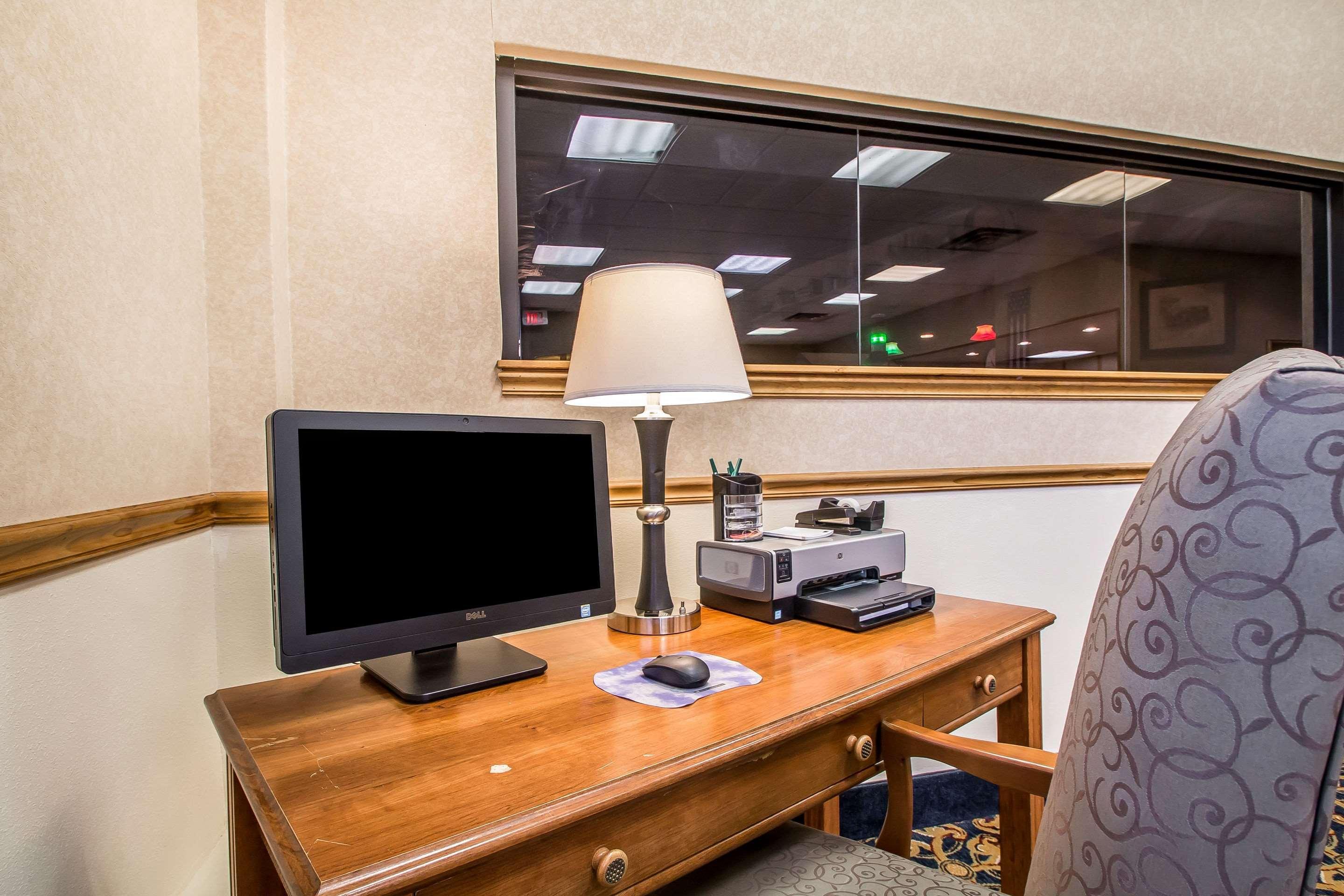 Quality Inn Morris I-80 Exteriör bild