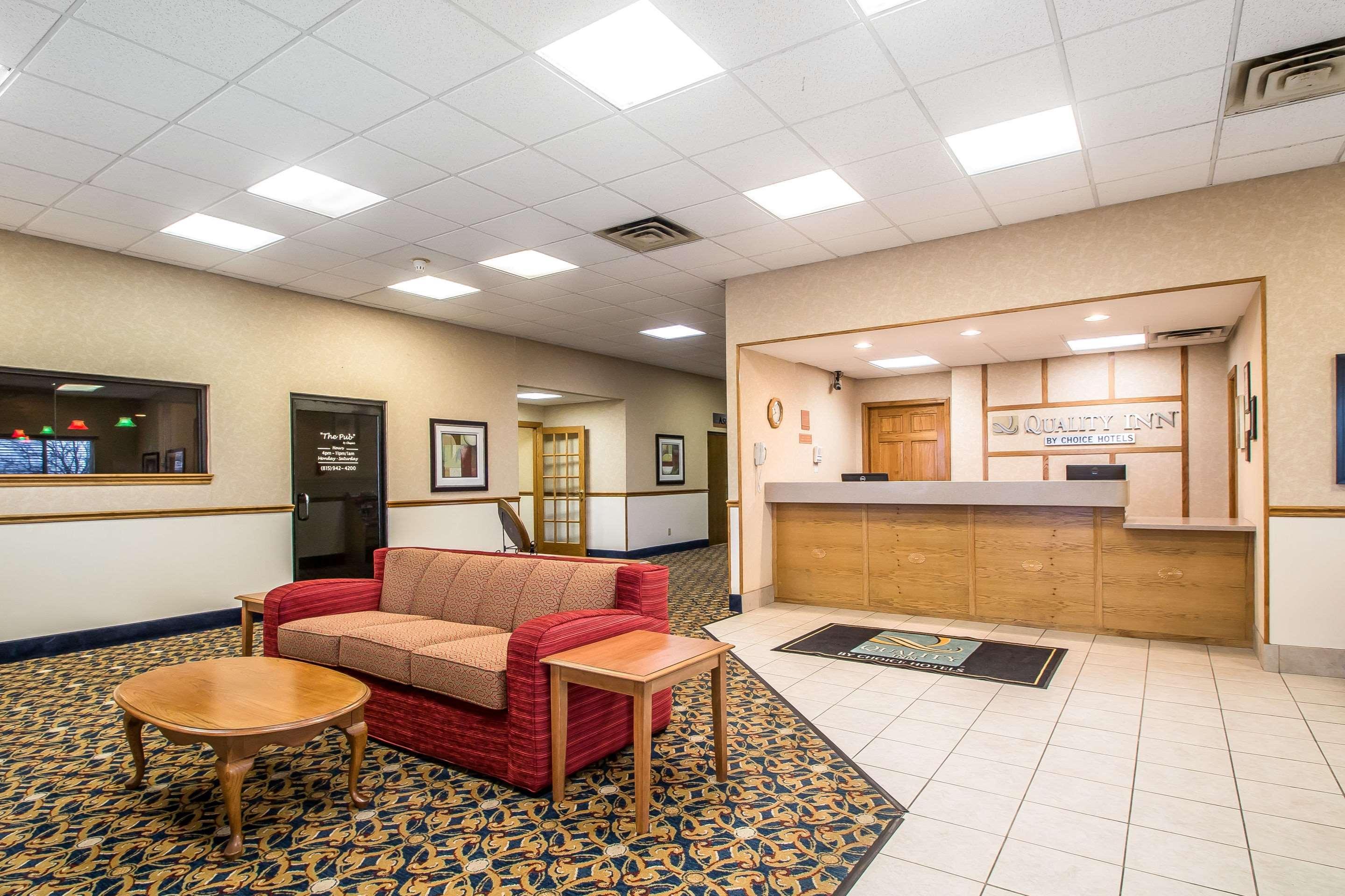 Quality Inn Morris I-80 Exteriör bild